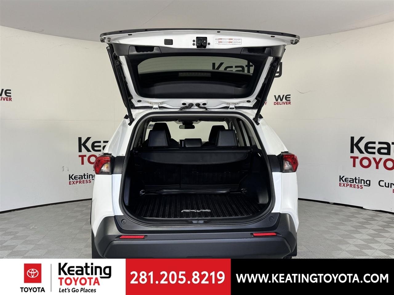 Toyota RAV4 Hybrid XLE Premium 2024