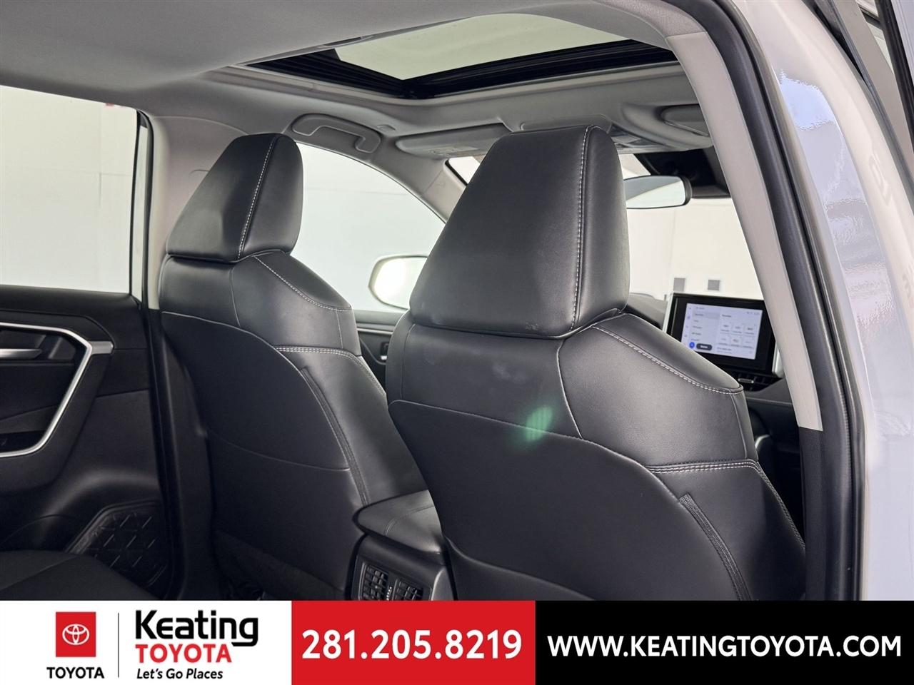 Toyota RAV4 Hybrid XLE Premium 2024
