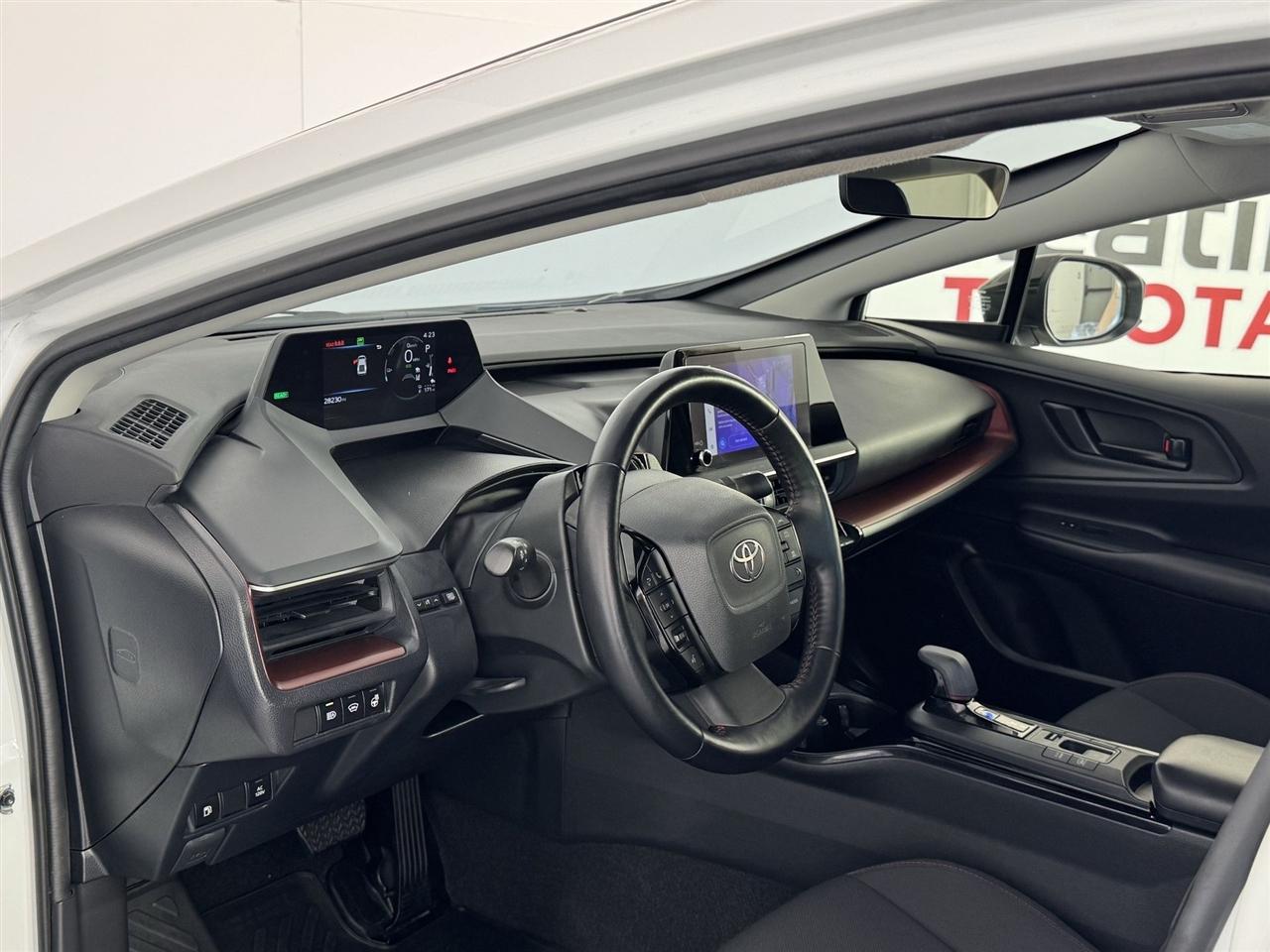 Toyota Prius LE 2024
