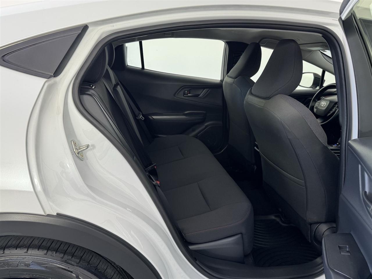 Toyota Prius LE 2024