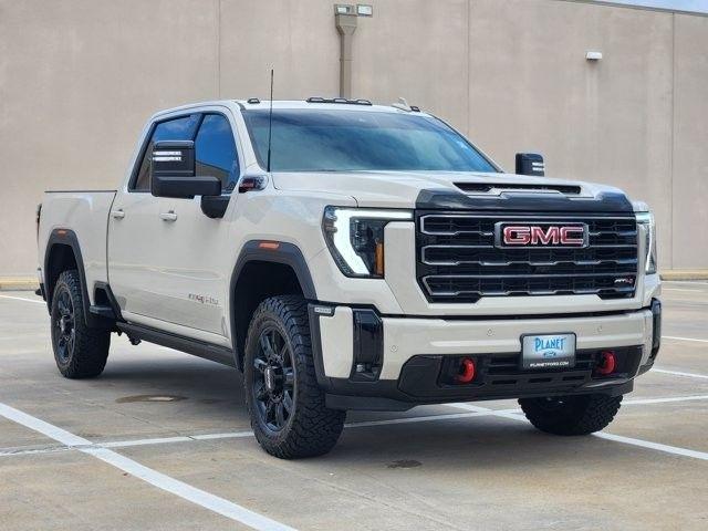 GMC Sierra 2500HD AT4 Crew Cab 4WD 2026