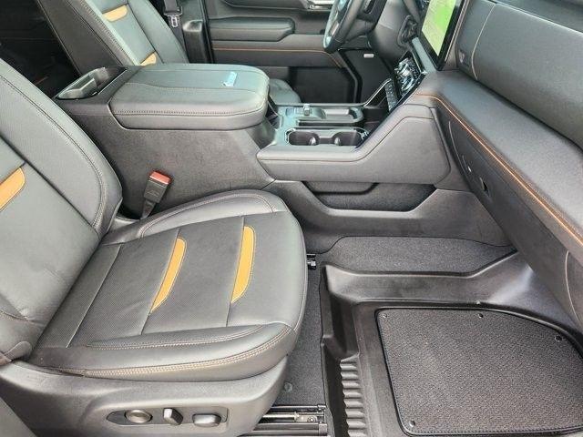 GMC Sierra 2500HD AT4 Crew Cab 4WD 2026