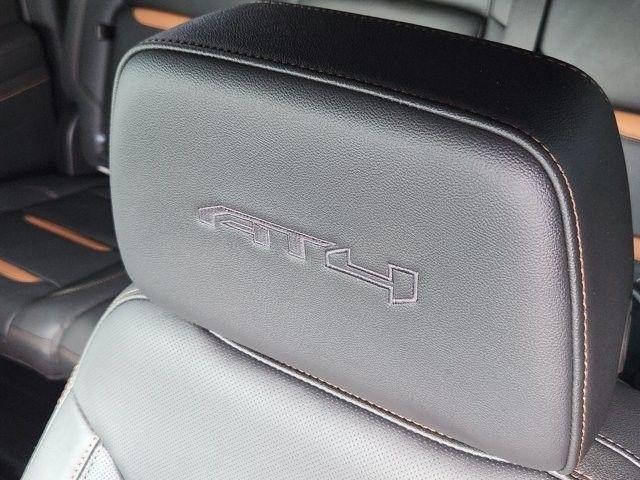 GMC Sierra 2500HD AT4 Crew Cab 4WD 2026
