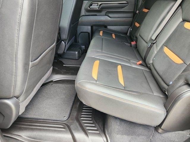 GMC Sierra 2500HD AT4 Crew Cab 4WD 2026