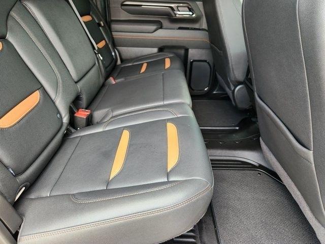GMC Sierra 2500HD AT4 Crew Cab 4WD 2026