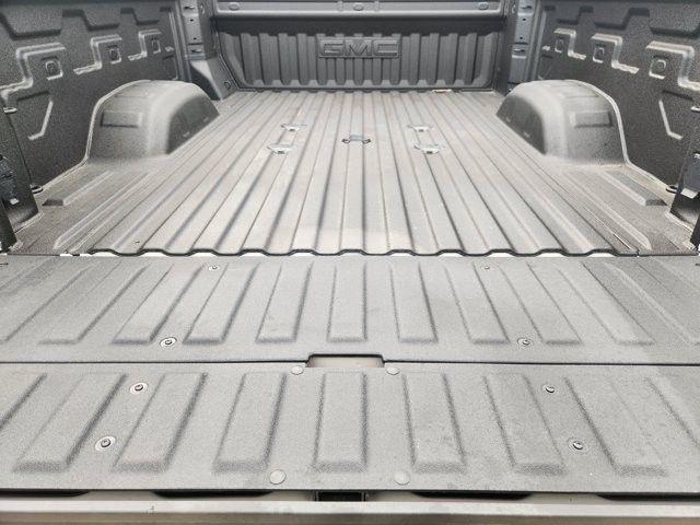 GMC Sierra 2500HD AT4 Crew Cab 4WD 2026