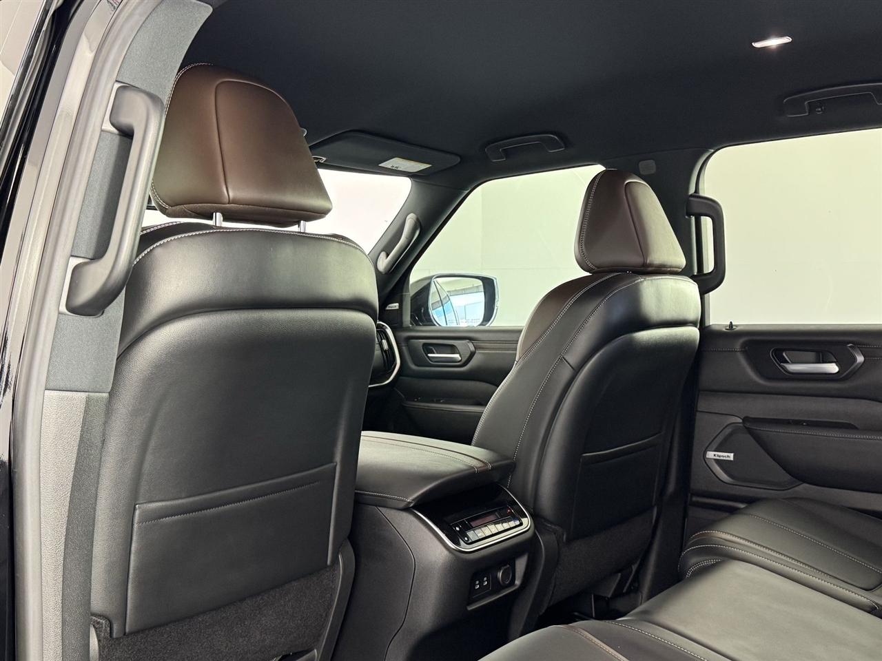 Nissan Armada SL 4WD 2026