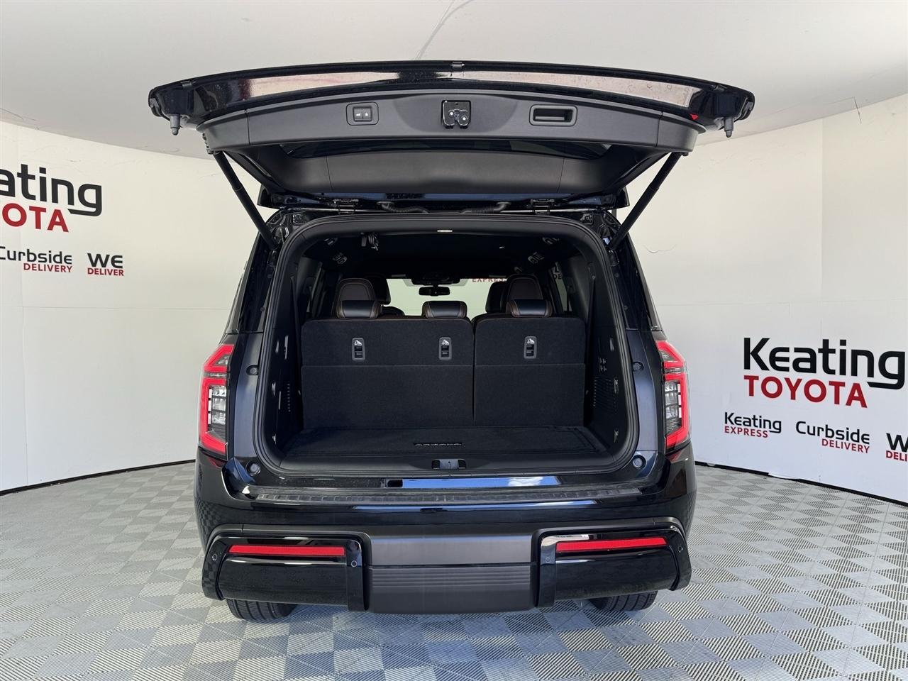 Nissan Armada SL 4WD 2026