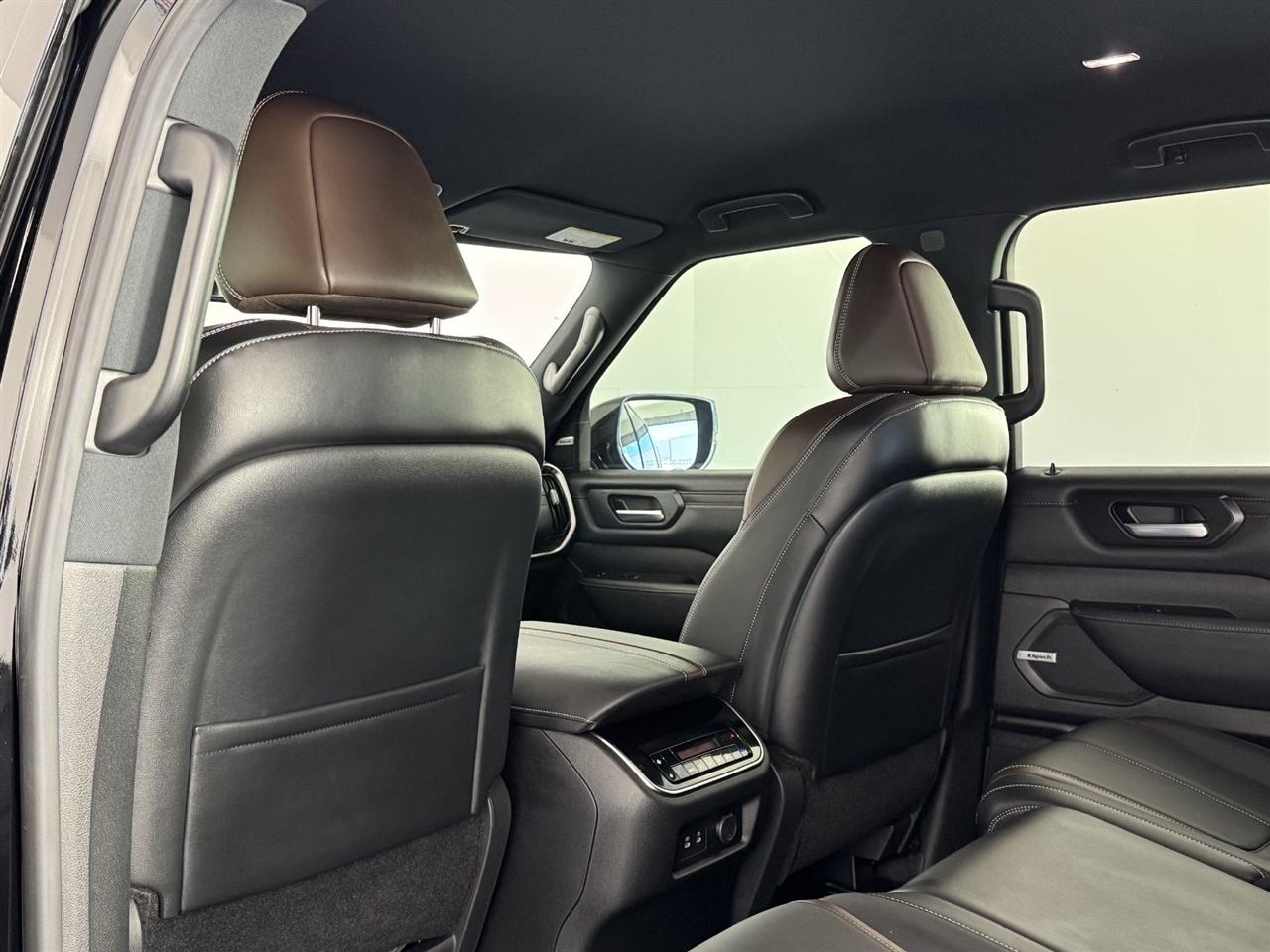 Nissan Armada SL 4WD 2026