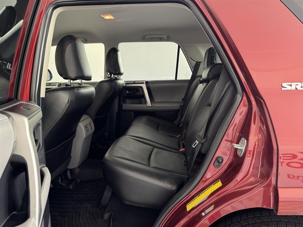 Toyota 4Runner SR5 4WD 2012