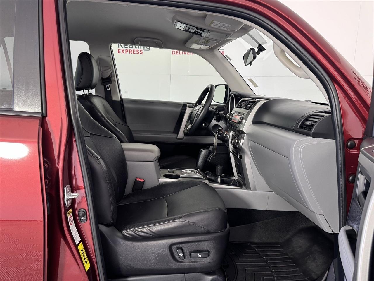 Toyota 4Runner SR5 4WD 2012