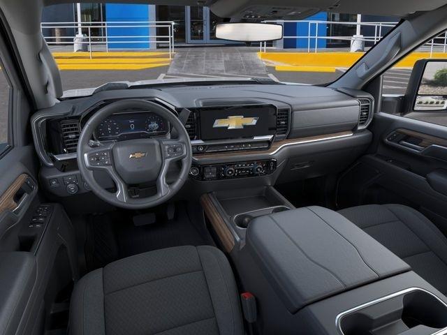 Chevrolet Silverado 2500HD LT Crew Cab Long Box 4WD 2026