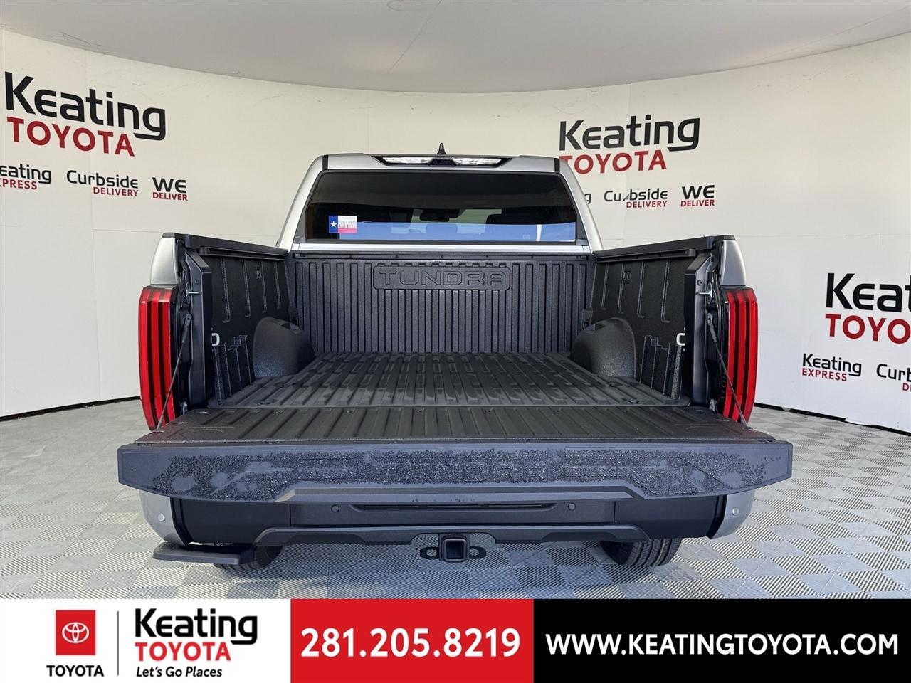 Toyota Tundra SR5 CrewMax 4WD 2026