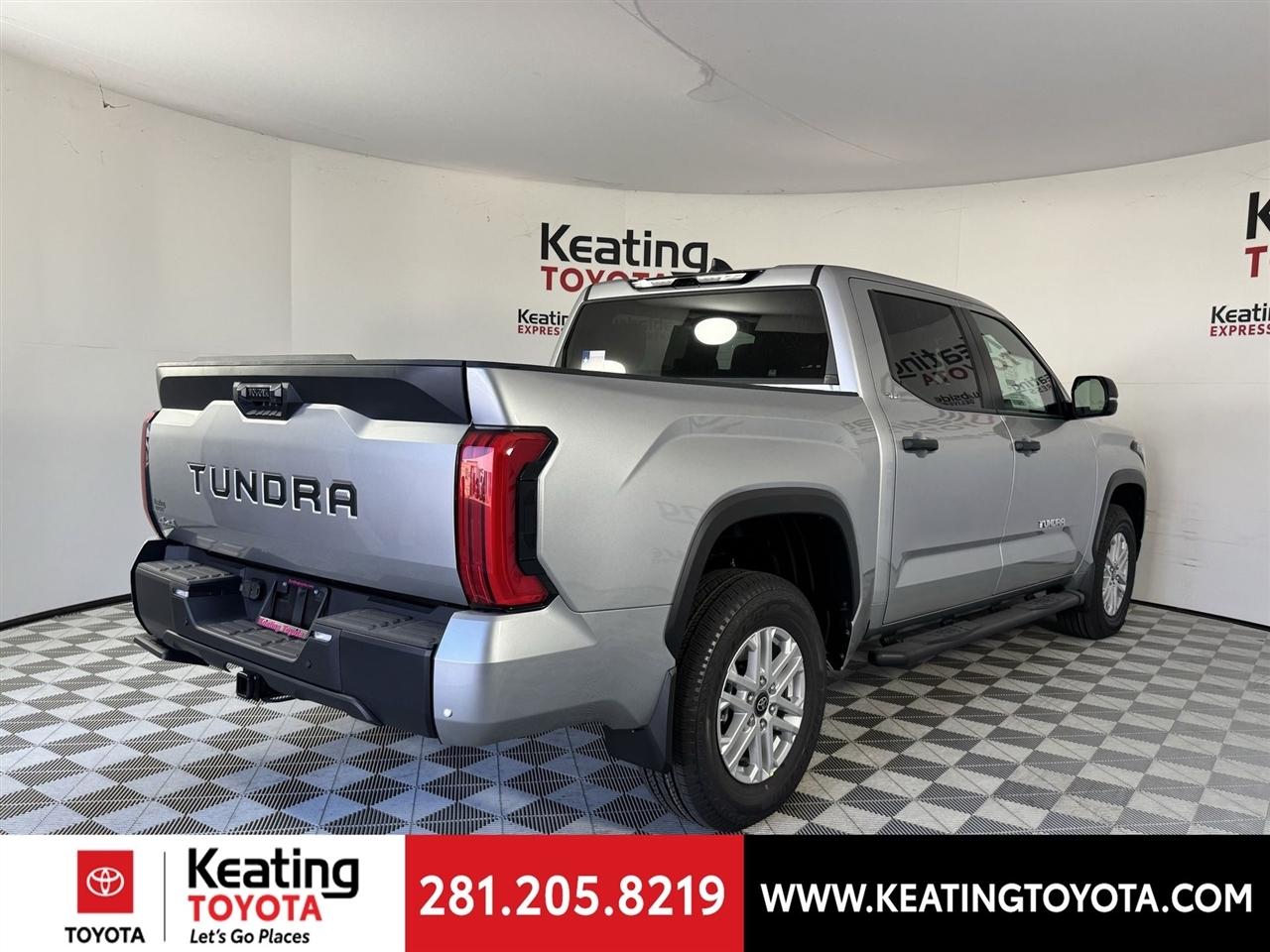 Toyota Tundra SR5 CrewMax 4WD 2026