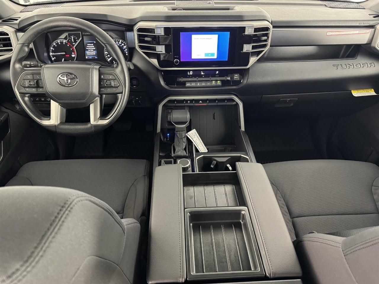 Toyota Tundra SR5 CrewMax 4WD 2026