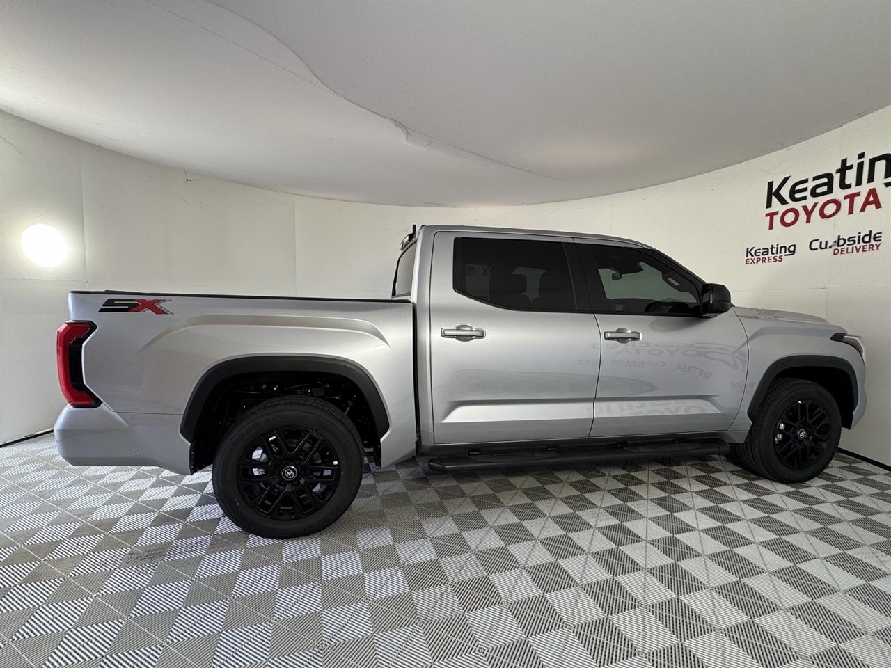 Toyota Tundra SR5 CrewMax 2WD 2026