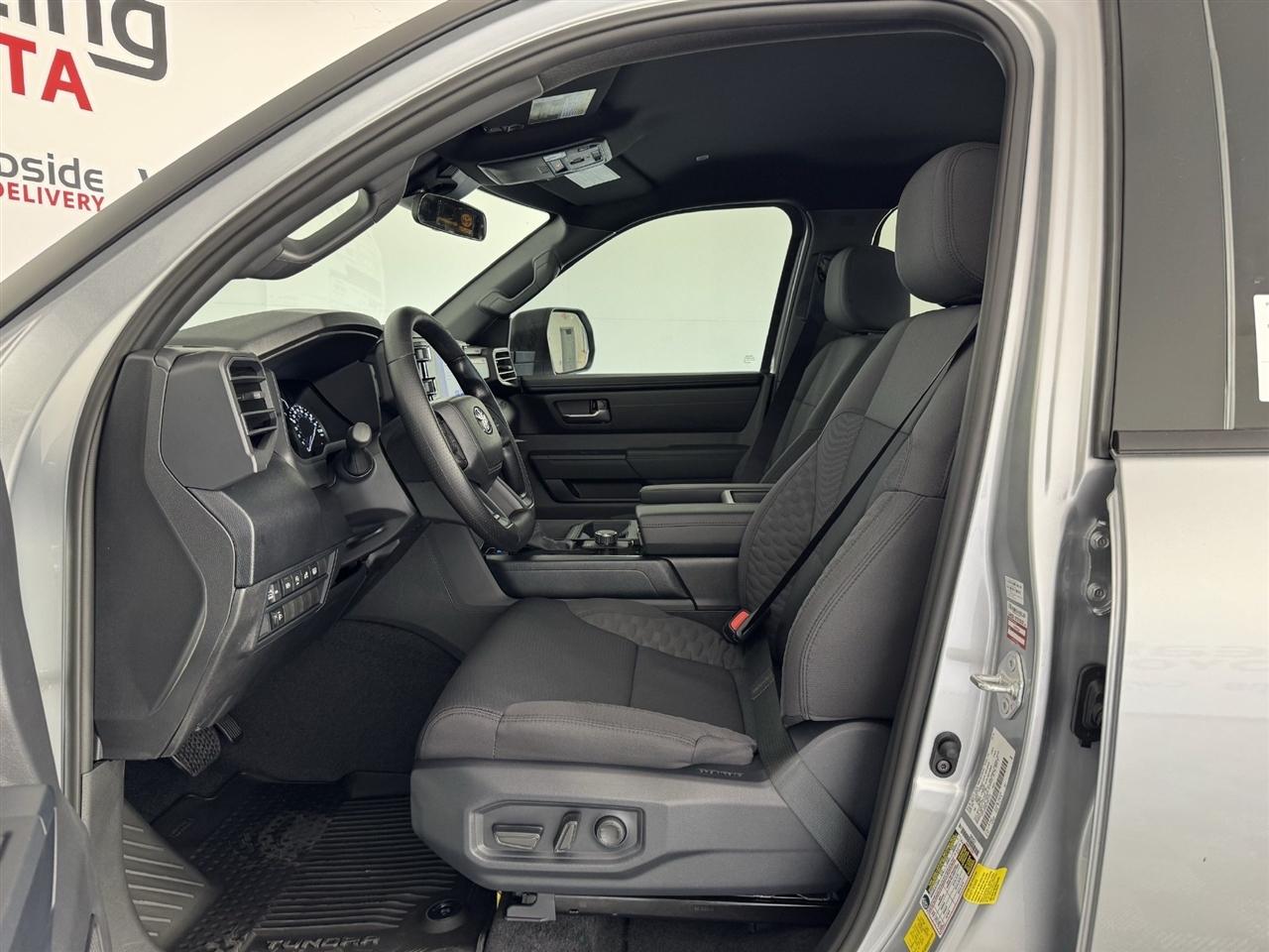 Toyota Tundra SR5 CrewMax 2WD 2026