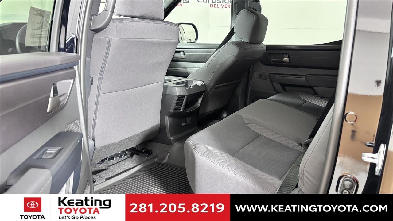 Toyota Tundra SR5 CrewMax 2WD 2026