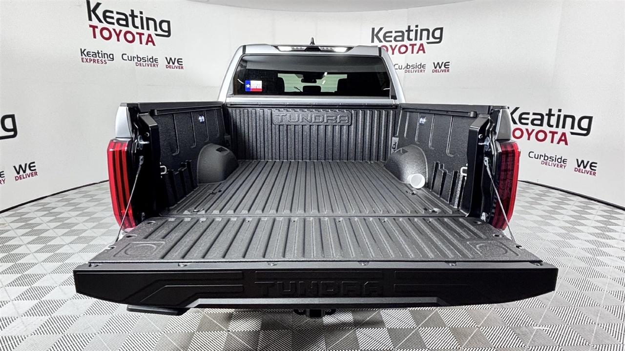 Toyota Tundra SR5 CrewMax 2WD 2026