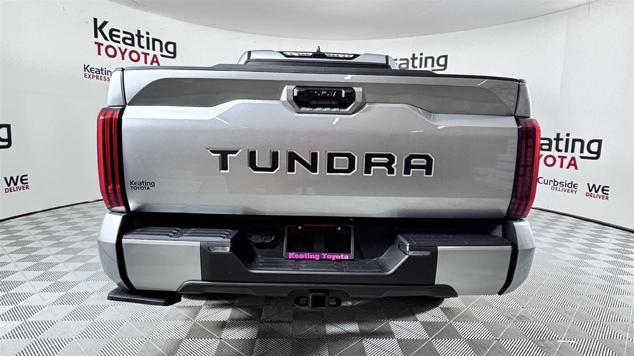 Toyota Tundra SR5 CrewMax 2WD 2026