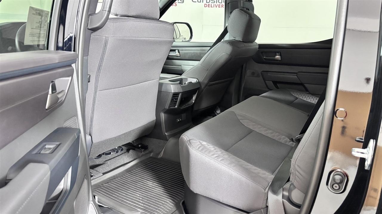 Toyota Tundra SR5 CrewMax 2WD 2026