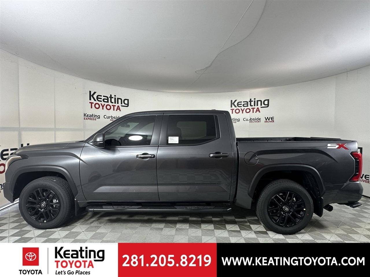 Toyota Tundra SR5 CrewMax 2WD 2026