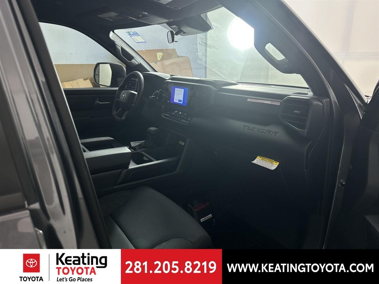 Toyota Tundra SR5 CrewMax 2WD 2026