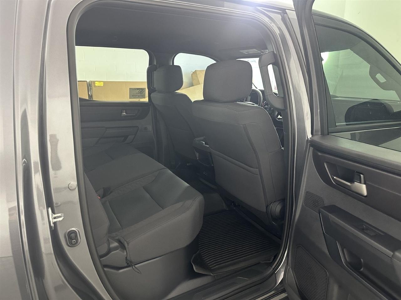 Toyota Tundra SR5 CrewMax 2WD 2026