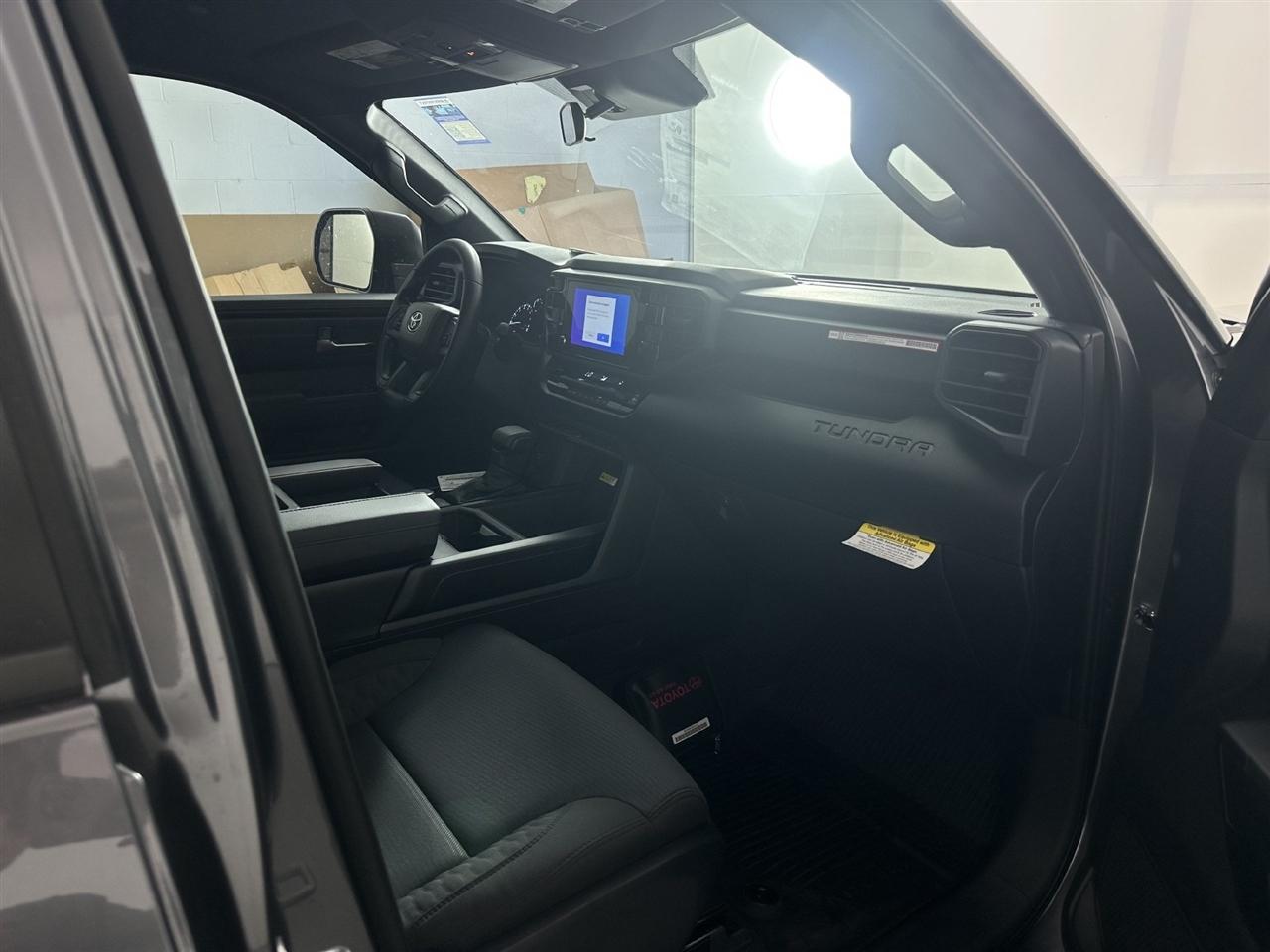 Toyota Tundra SR5 CrewMax 2WD 2026