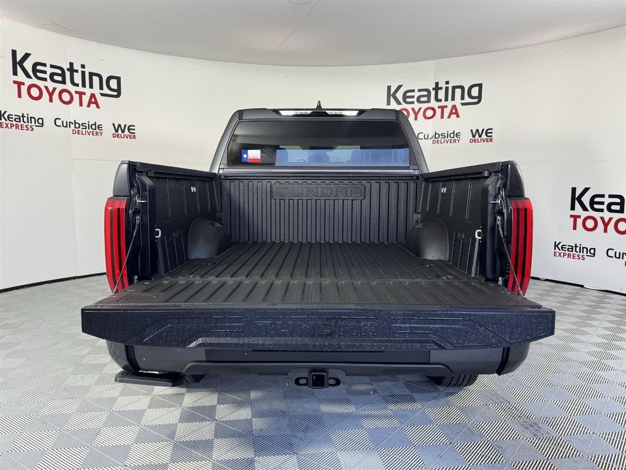 Toyota Tundra SR5 CrewMax 2WD 2026