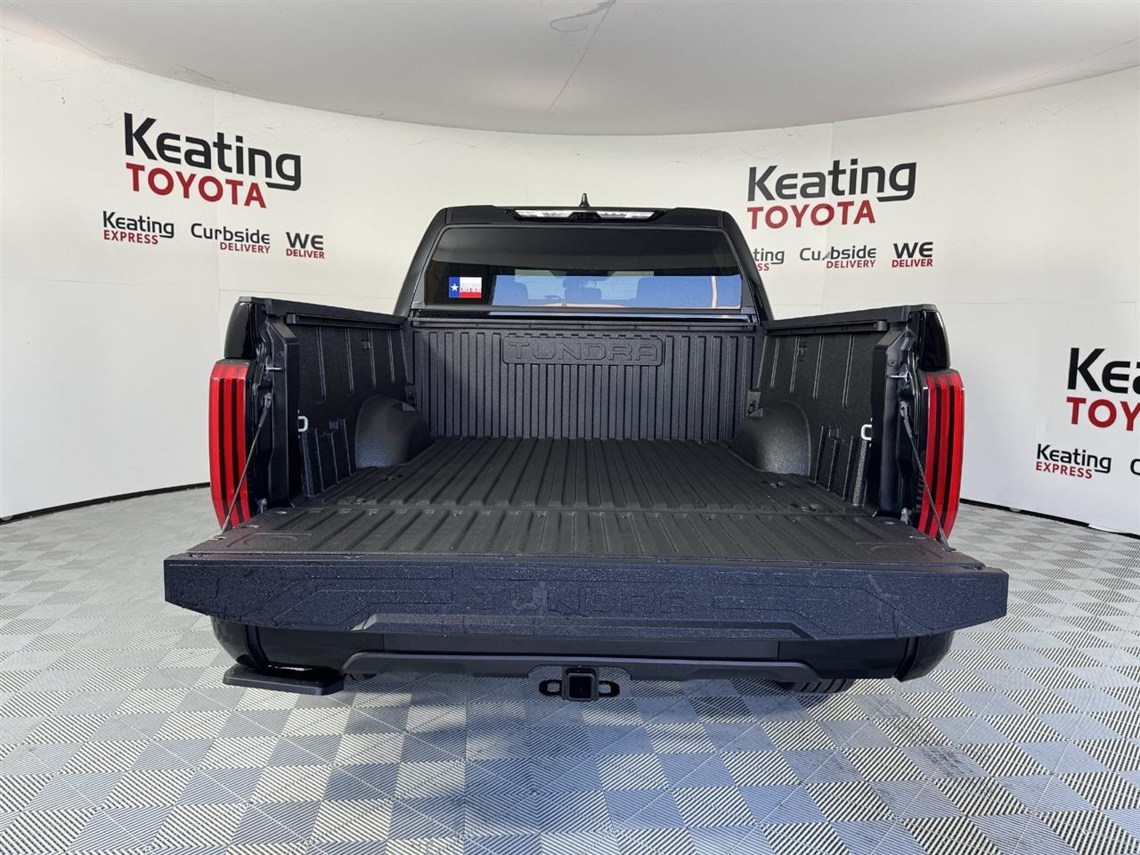Toyota Tundra SR5 CrewMax 2WD 2026