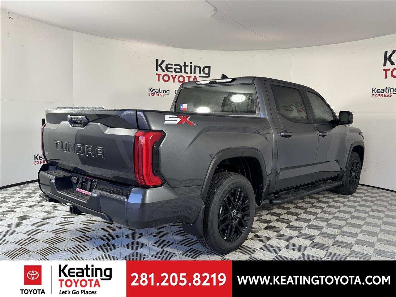 Toyota Tundra SR5 CrewMax 2WD 2026