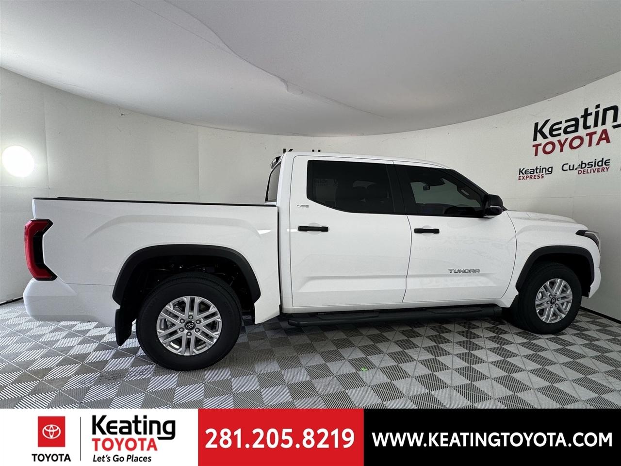 Toyota Tundra SR5 CrewMax 2WD 2026