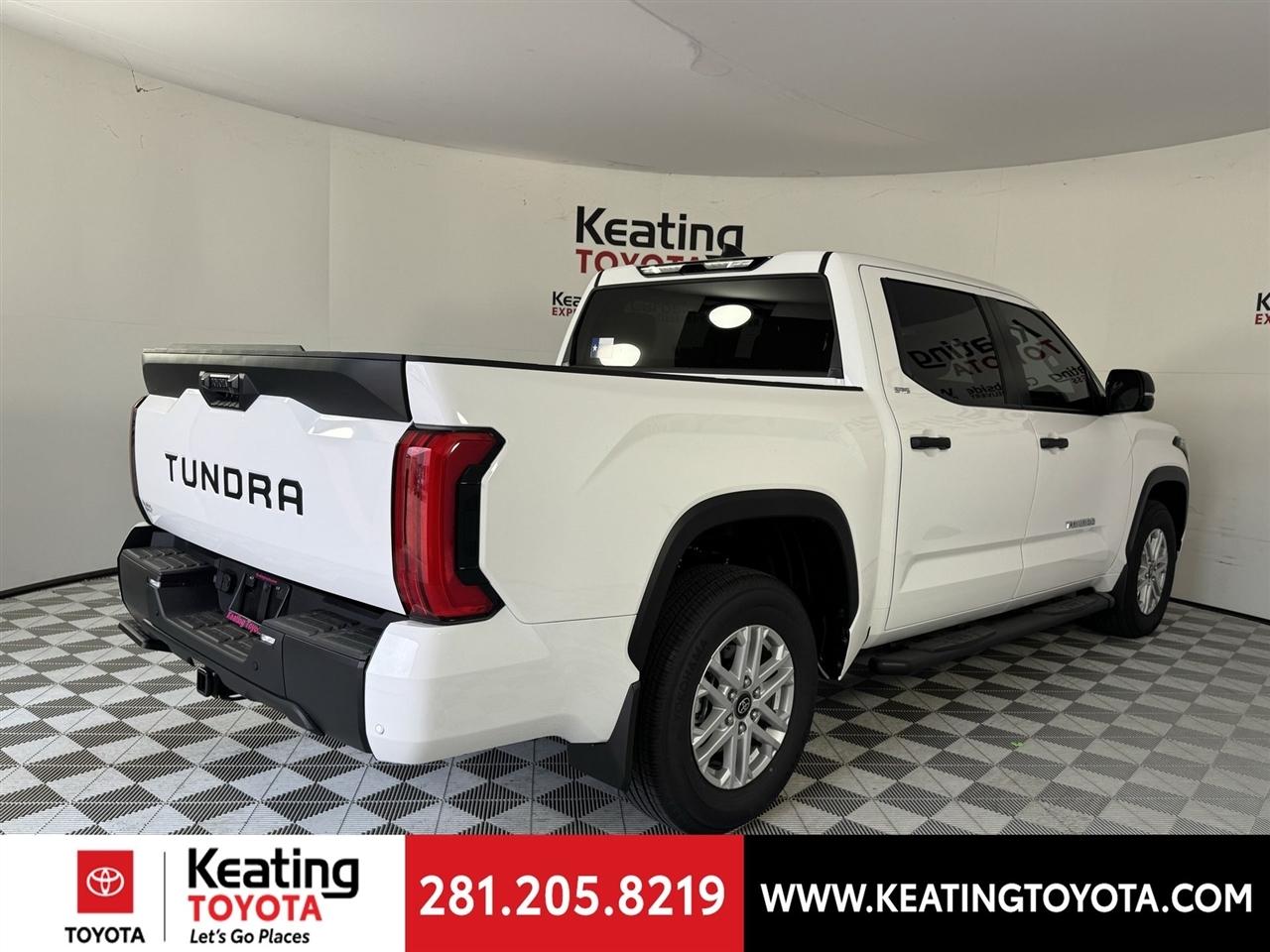 Toyota Tundra SR5 CrewMax 2WD 2026