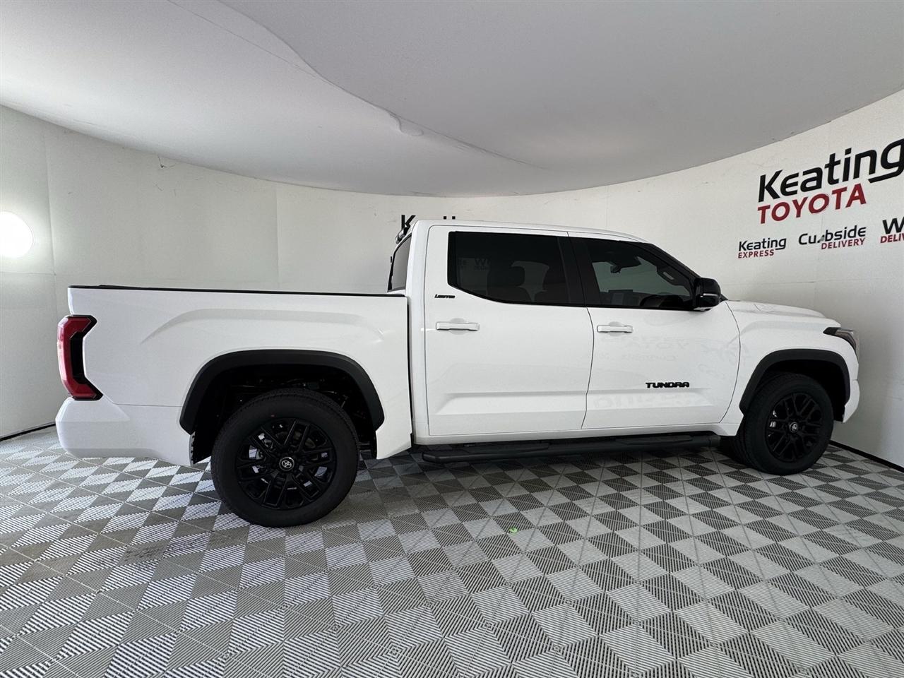 Toyota Tundra Limited CrewMax 2WD 2026