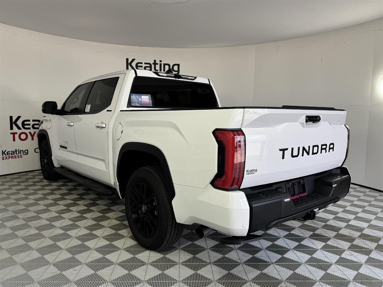 Toyota Tundra Limited CrewMax 2WD 2026
