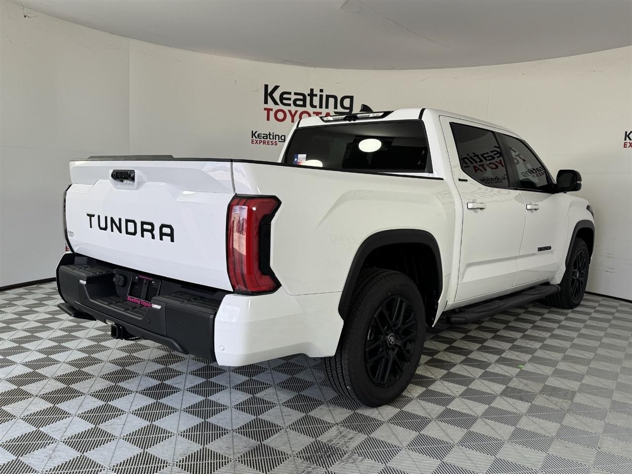 Toyota Tundra Limited CrewMax 2WD 2026
