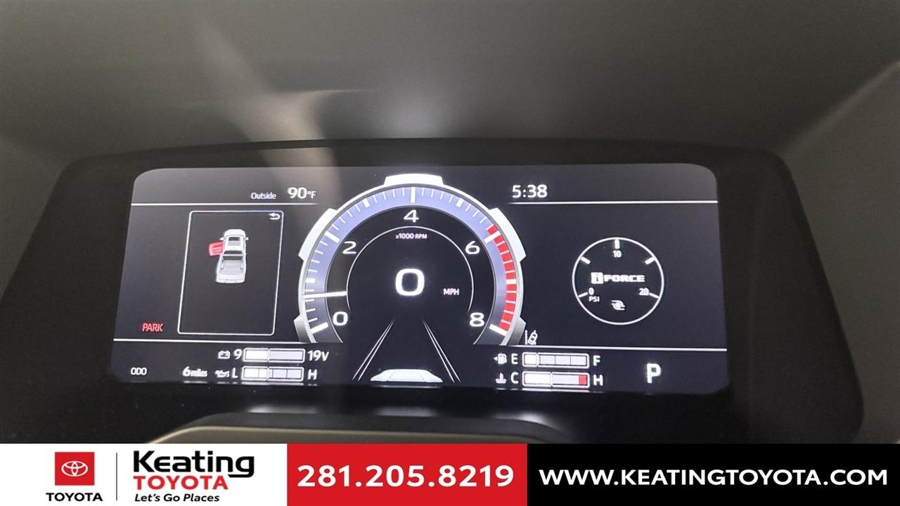 Toyota Tundra Limited CrewMax 2WD 2026