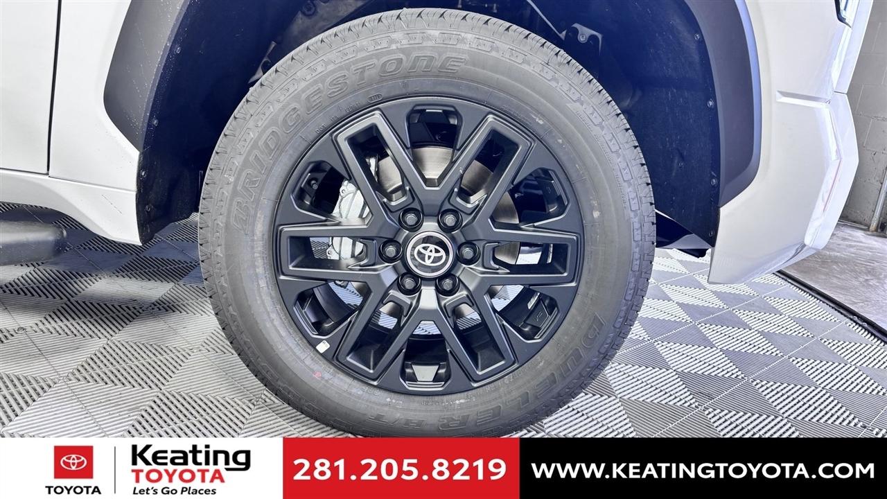 Toyota Tundra Limited CrewMax 2WD 2026