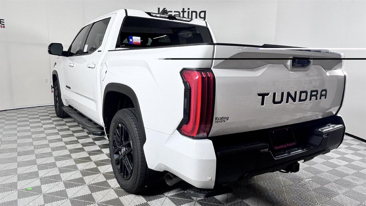 Toyota Tundra Limited CrewMax 2WD 2026