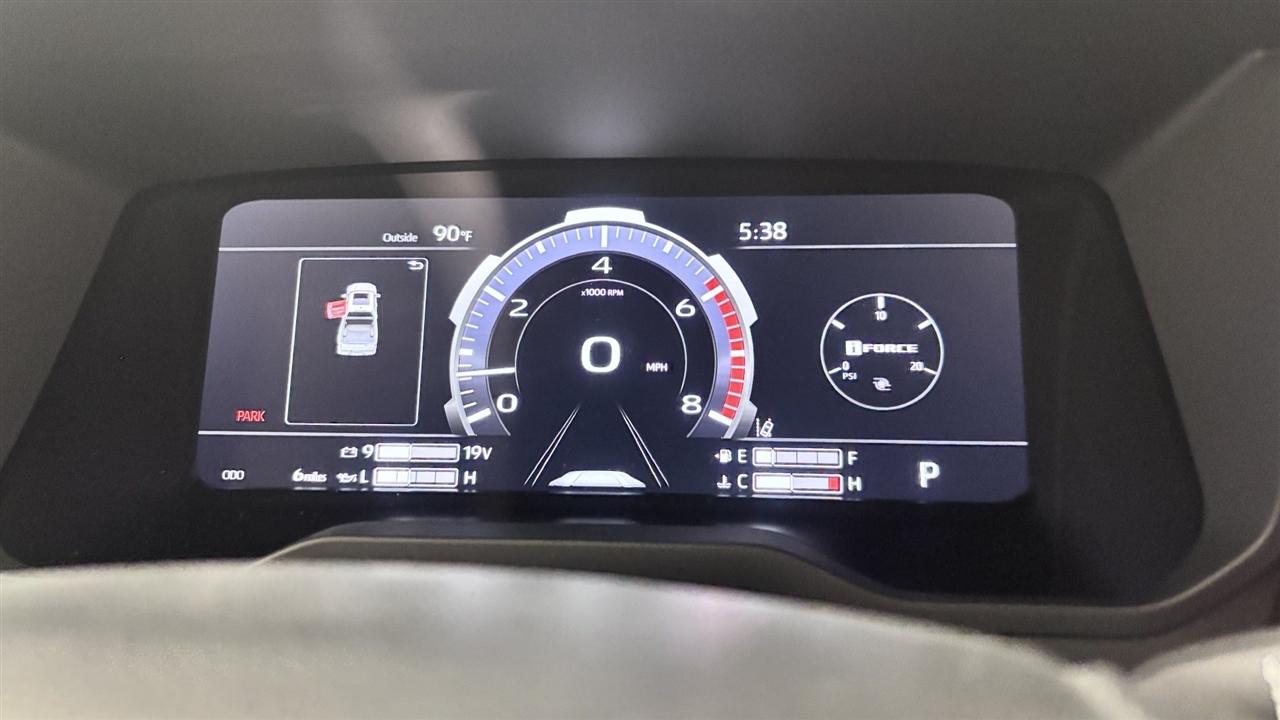 Toyota Tundra Limited CrewMax 2WD 2026