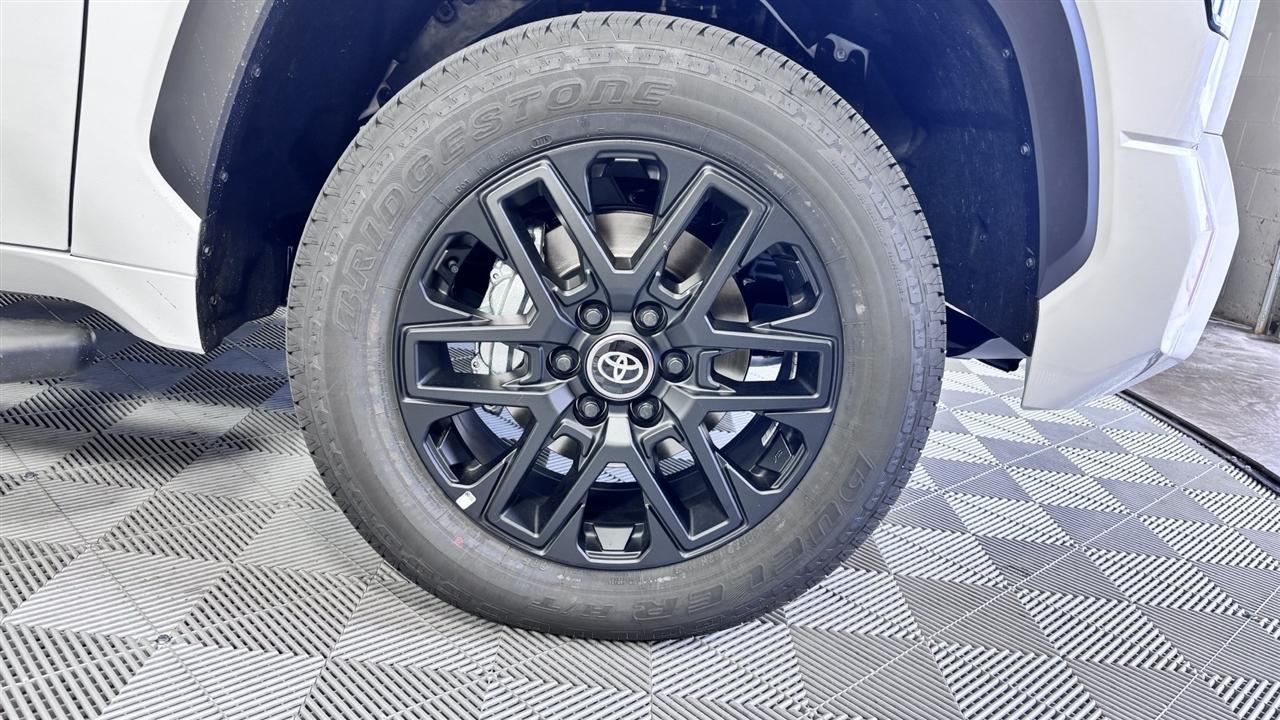 Toyota Tundra Limited CrewMax 2WD 2026