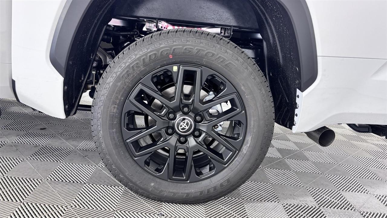 Toyota Tundra Limited CrewMax 2WD 2026