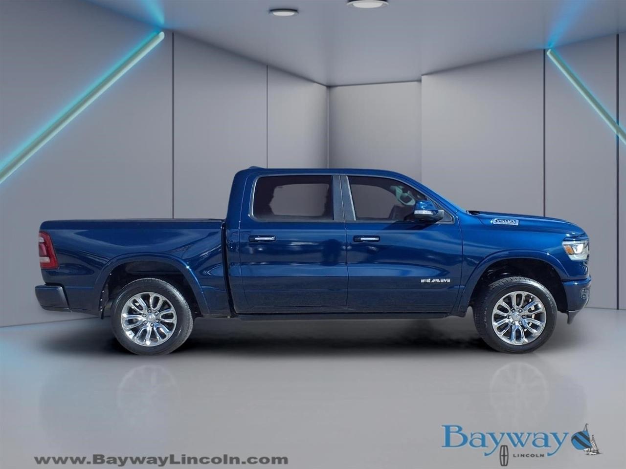 RAM 1500 Laramie Crew Cab SWB 2WD 2022