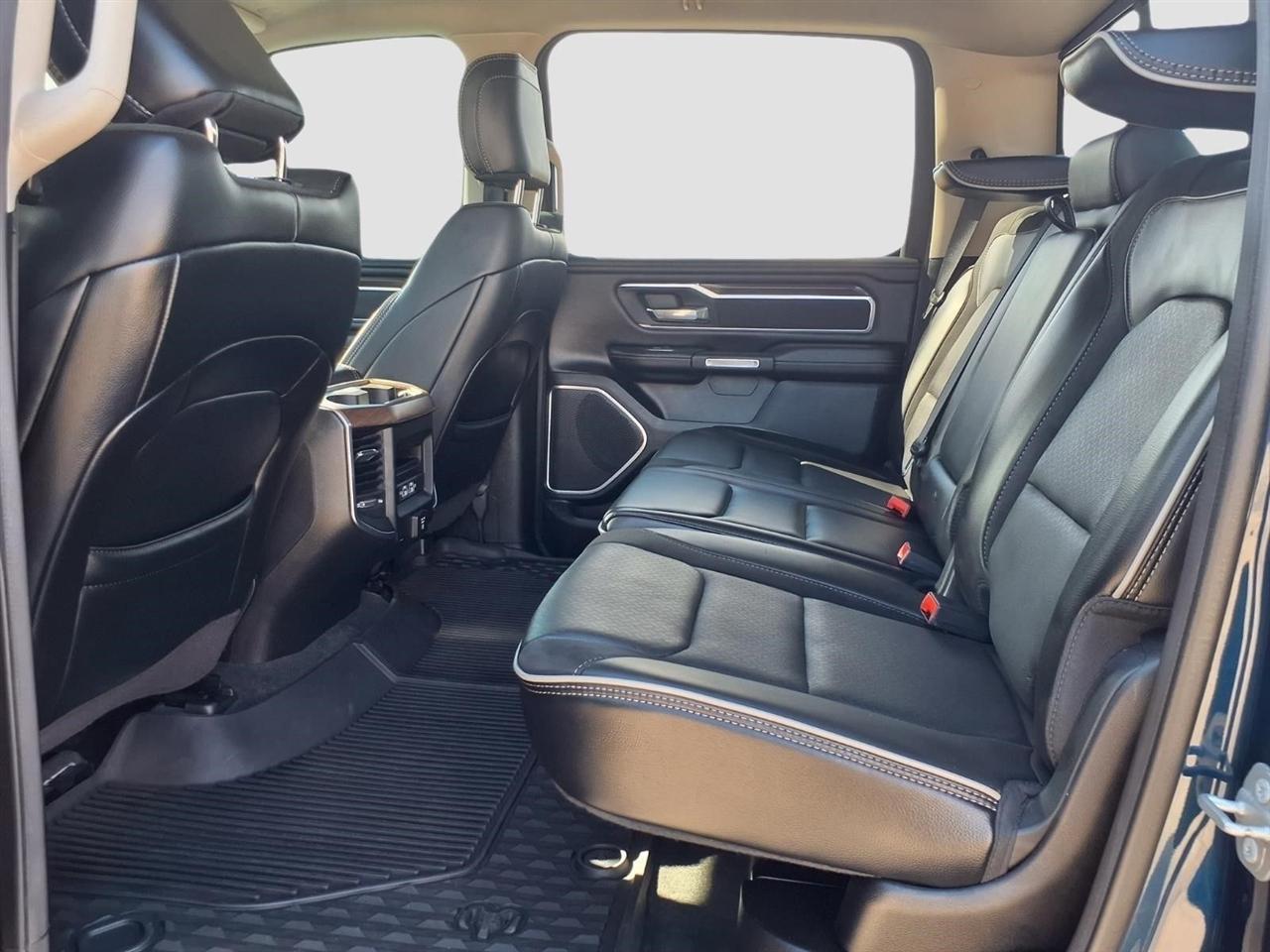 RAM 1500 Laramie Crew Cab SWB 2WD 2022