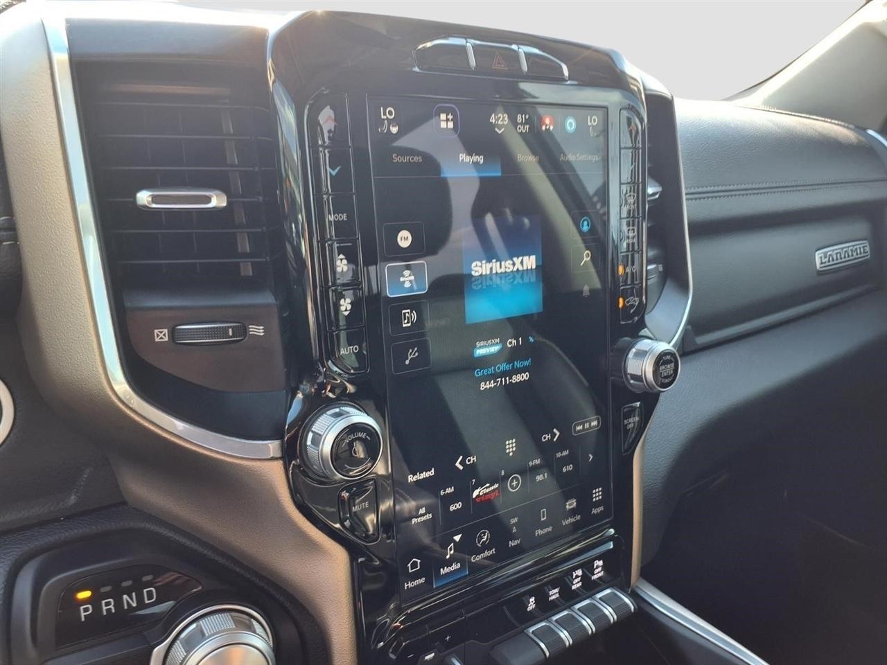 RAM 1500 Laramie Crew Cab SWB 2WD 2022