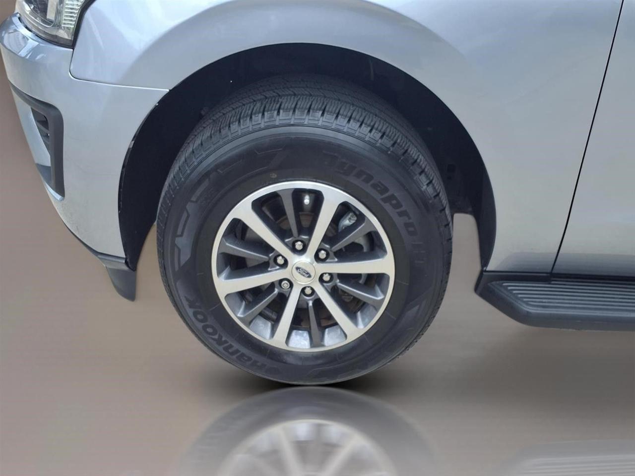 Ford Expedition XLT 2021
