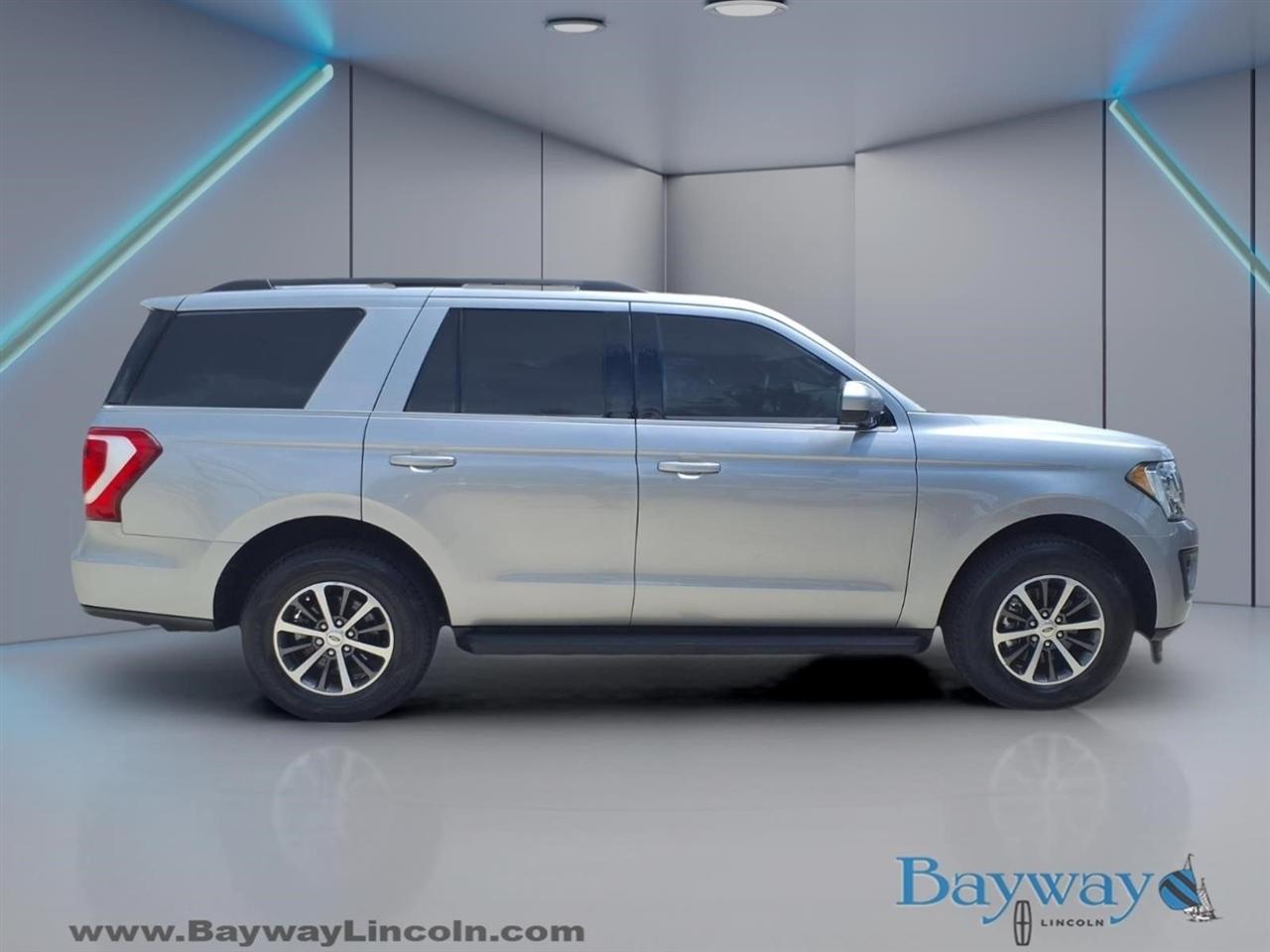 Ford Expedition XLT 2021