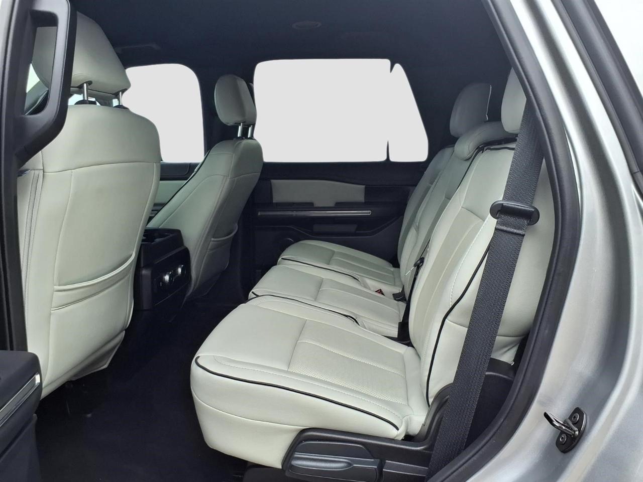 Ford Expedition XLT 2021
