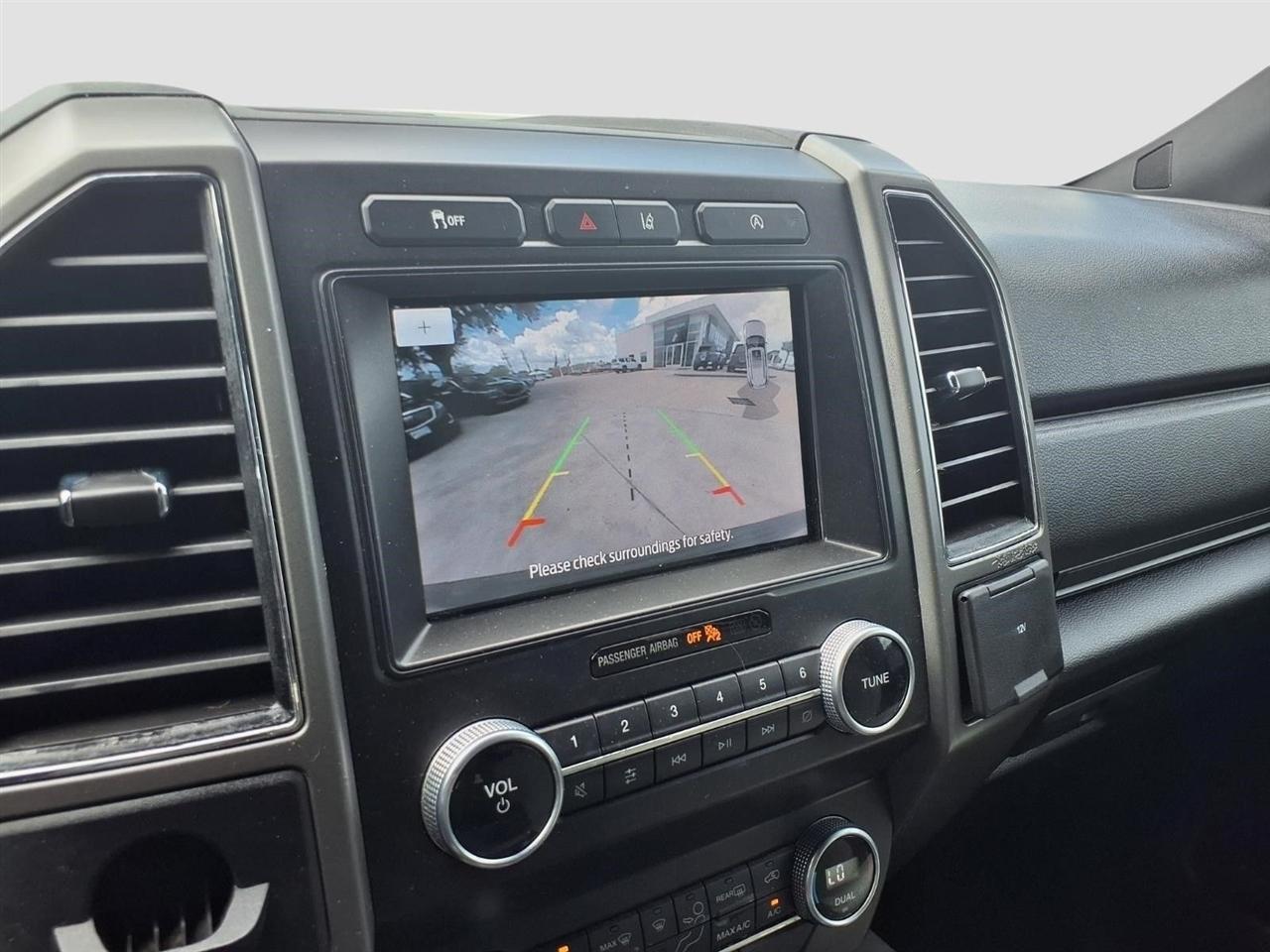 Ford Expedition XLT 2021